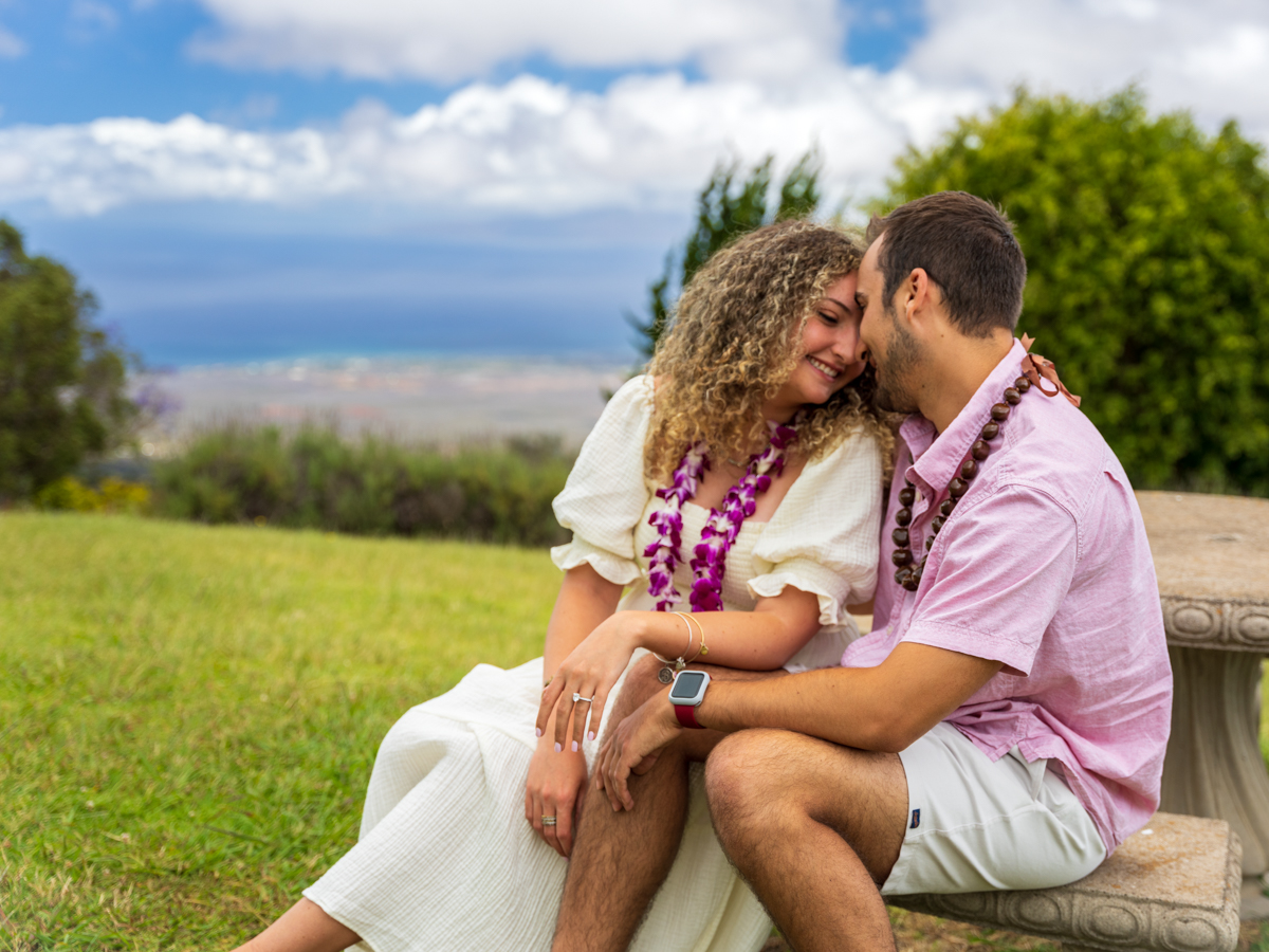 Cute siting photo couple engagement